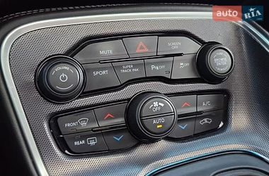 Купе Dodge Challenger 2017 в Києві