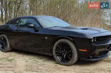 Купе Dodge Challenger 2016 в Рівному