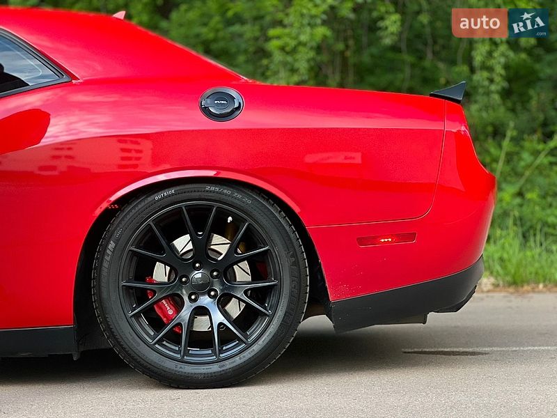 Купе Dodge Challenger 2016 в Ужгороде