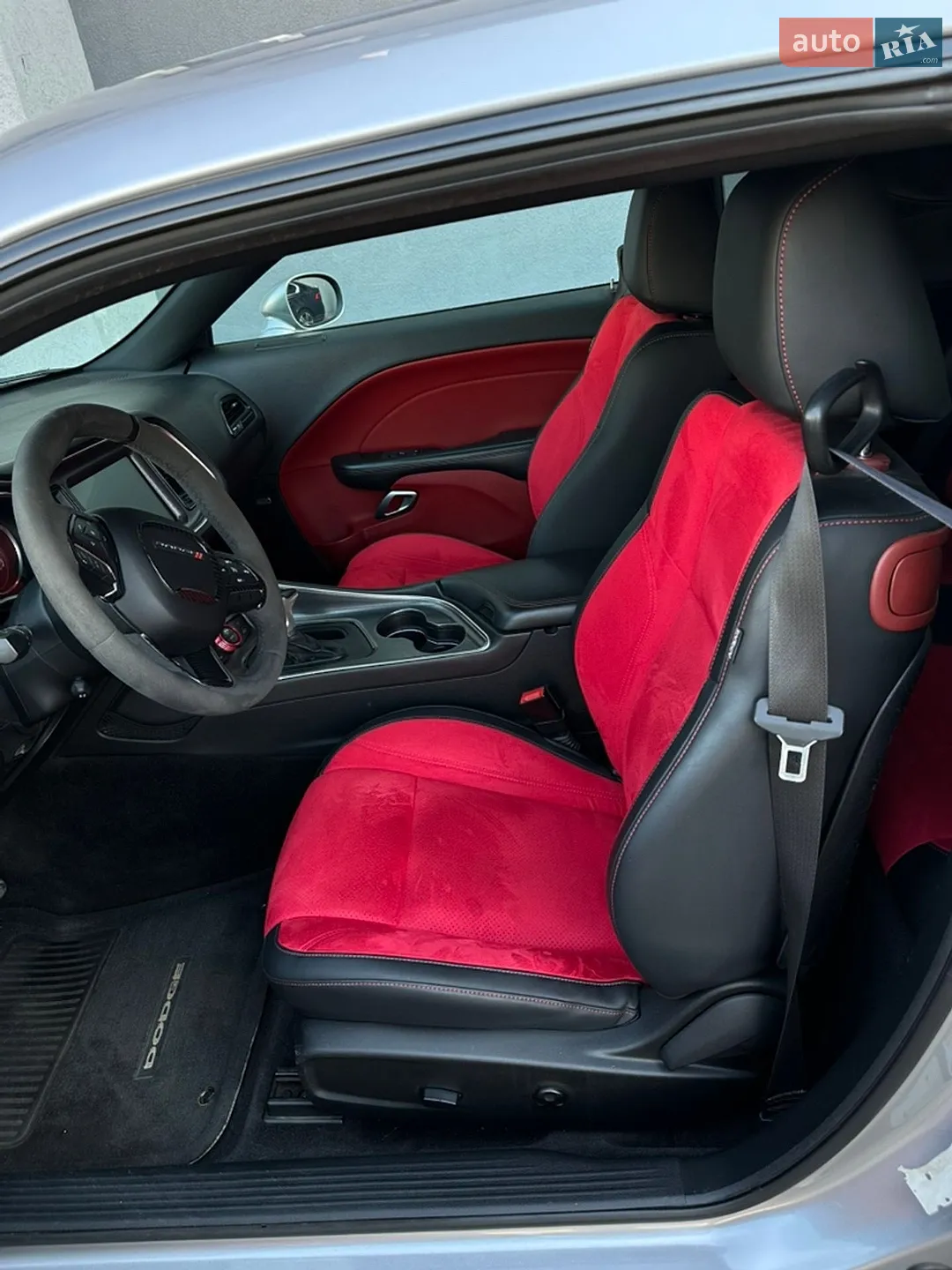 2015 Dodge Challenger - мініатюра 17