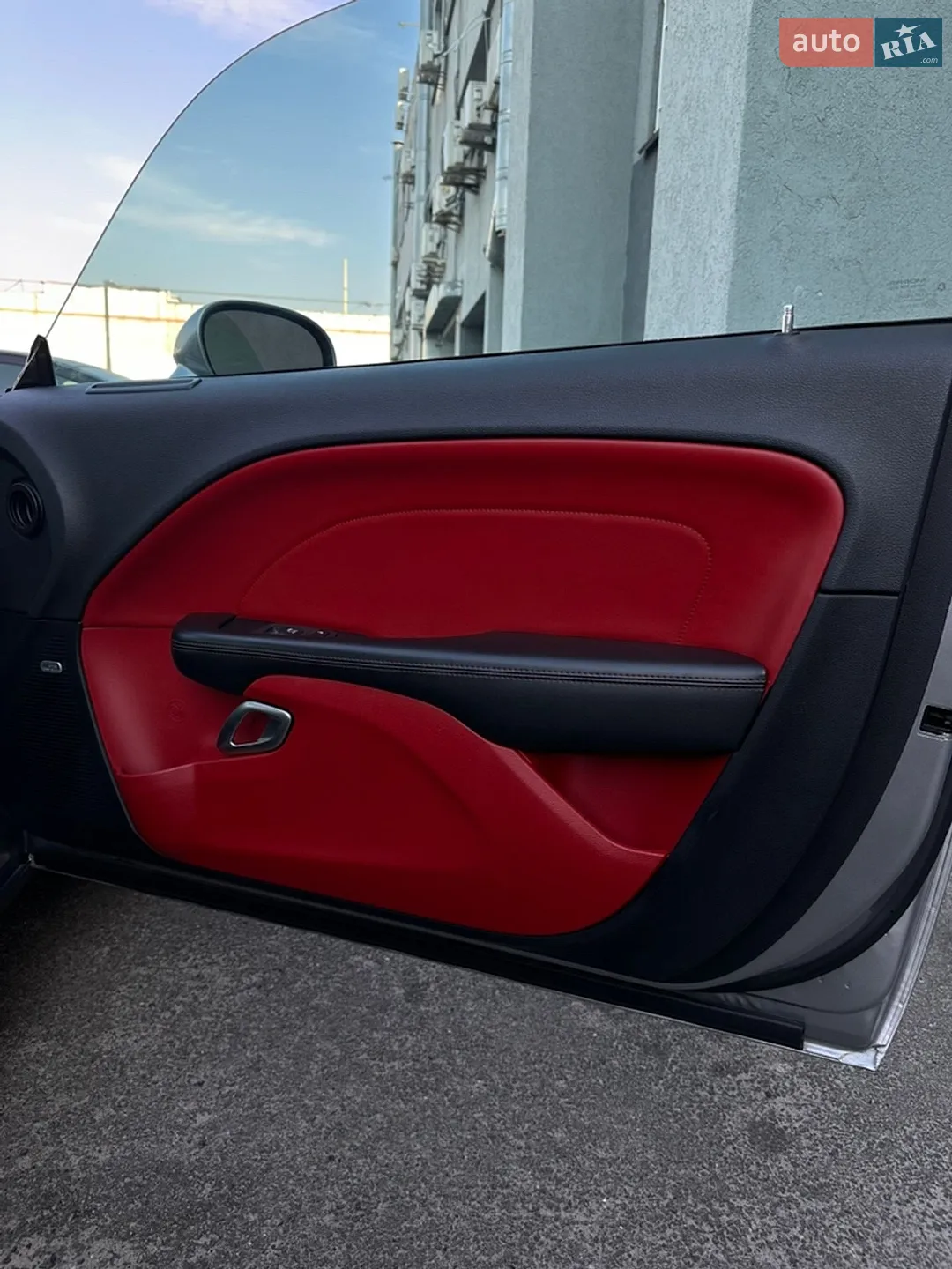 2015 Dodge Challenger - мініатюра 24
