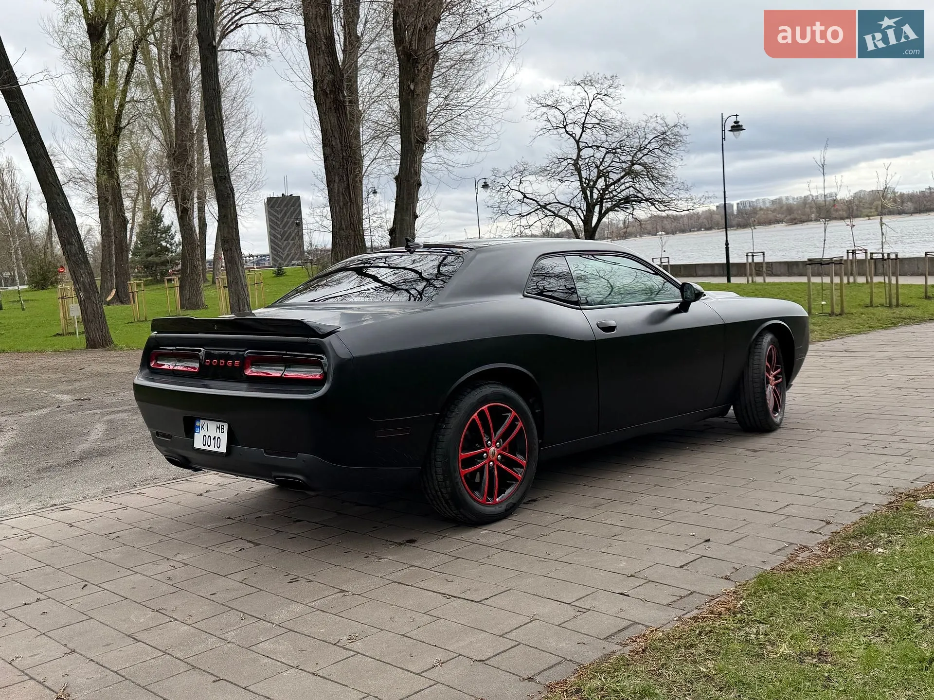 2017 Dodge Challenger - мініатюра 13