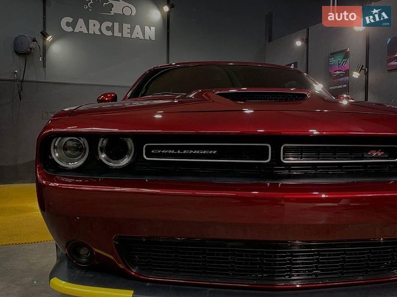 Купе Dodge Challenger 2021 в Львові