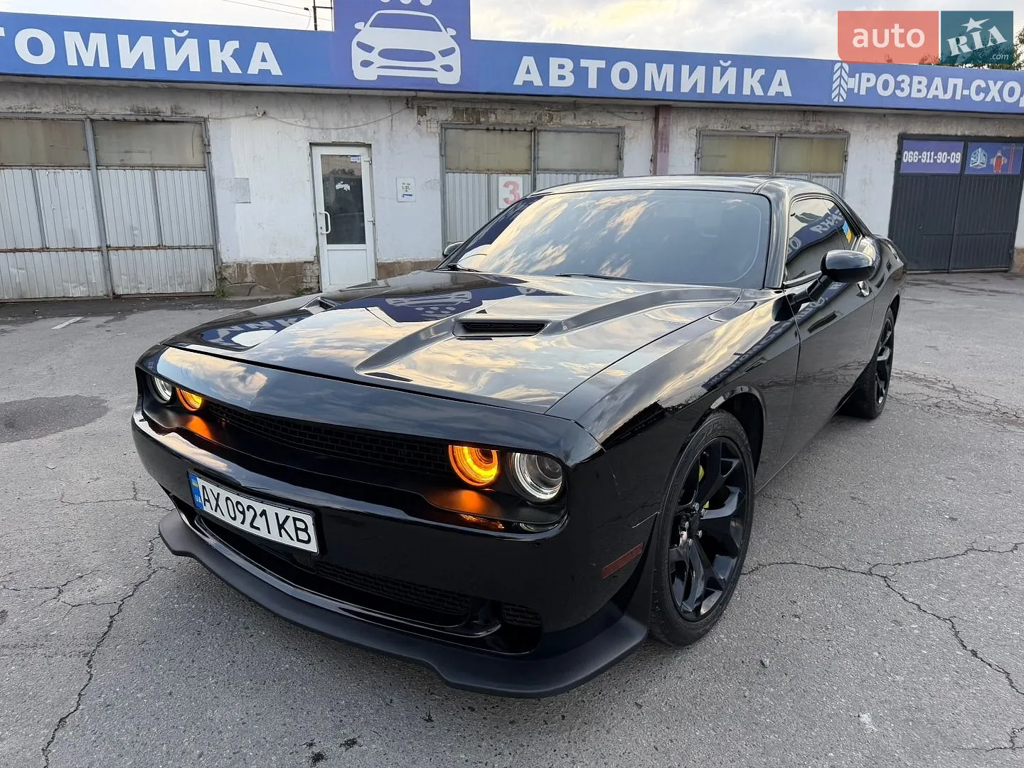 2018 Dodge Challenger - мініатюра 2
