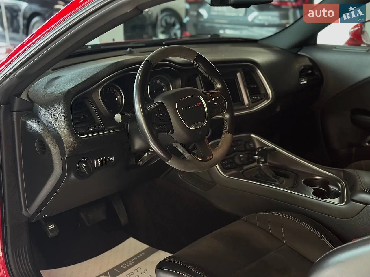 2016 Dodge Challenger - мініатюра 12