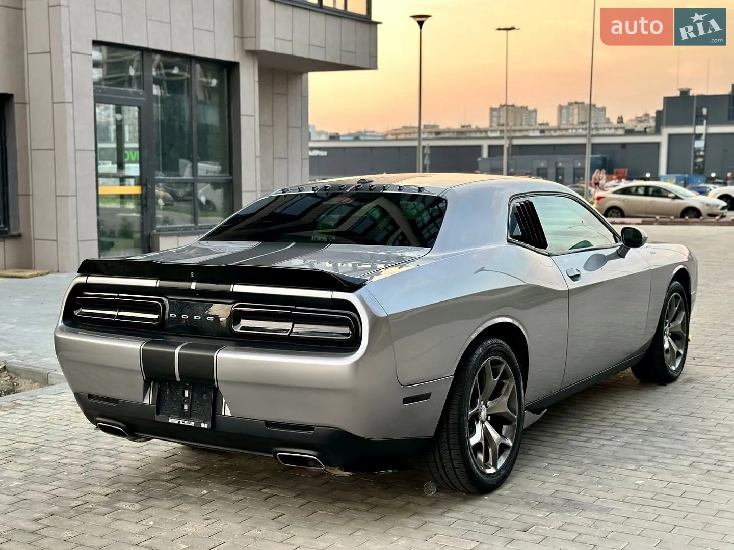 2016 Dodge Challenger - мініатюра 20