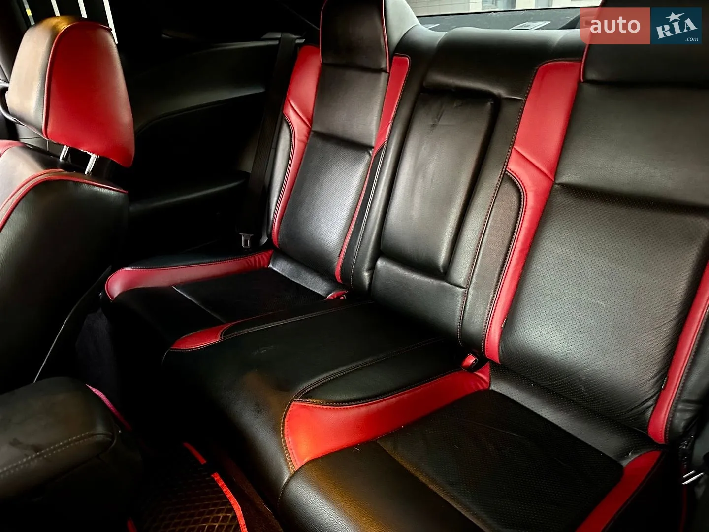 2016 Dodge Challenger - мініатюра 38