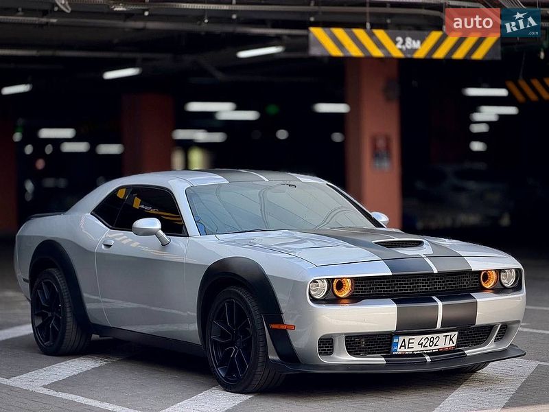 Купе Dodge Challenger 2020 в Киеве