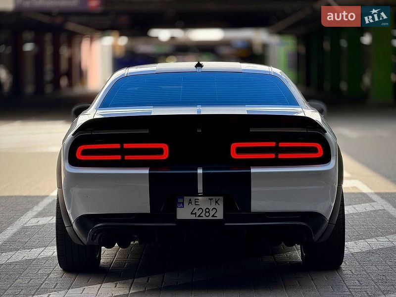 Купе Dodge Challenger 2020 в Киеве