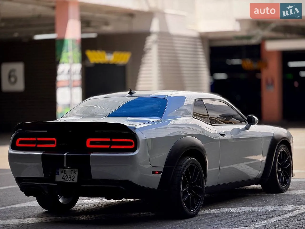 2020 Dodge Challenger - мініатюра 6