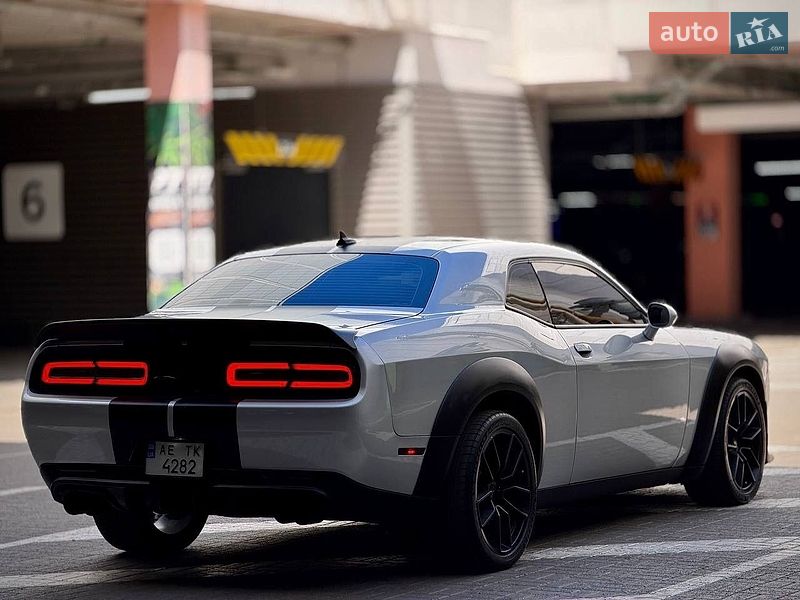 Купе Dodge Challenger 2020 в Киеве
