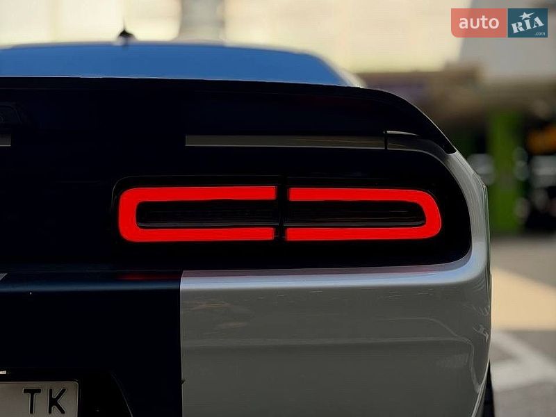 Купе Dodge Challenger 2020 в Киеве