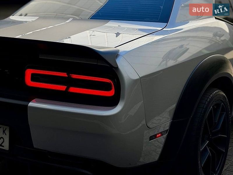 Купе Dodge Challenger 2020 в Киеве
