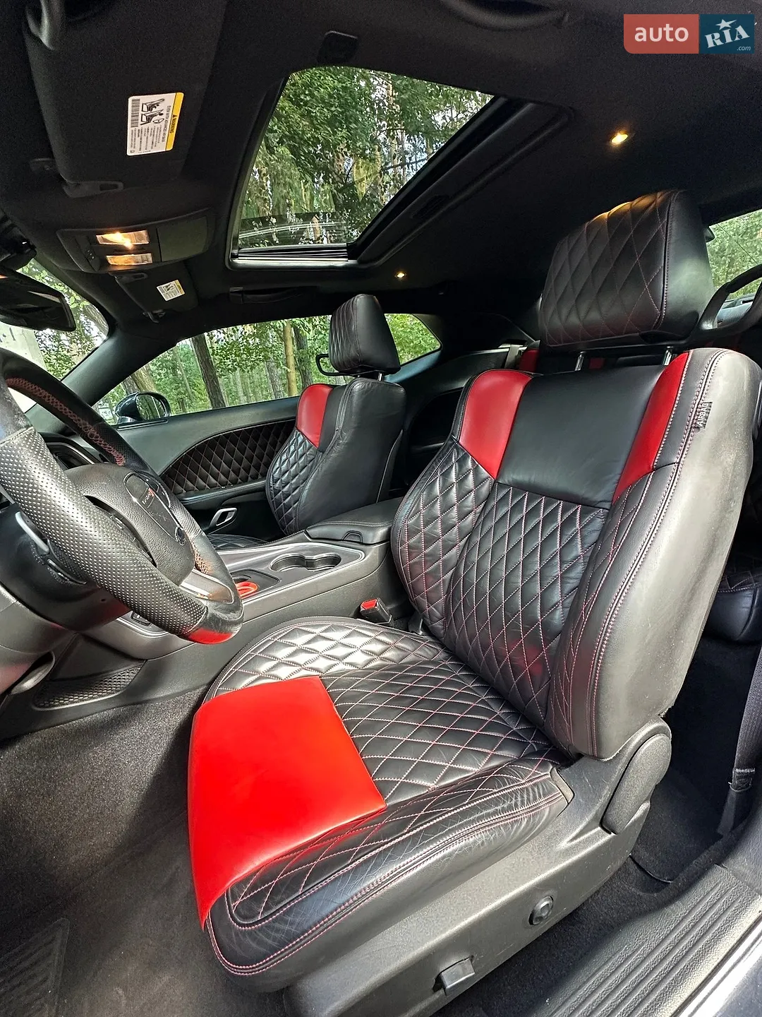 2019 Dodge Challenger - мініатюра 21