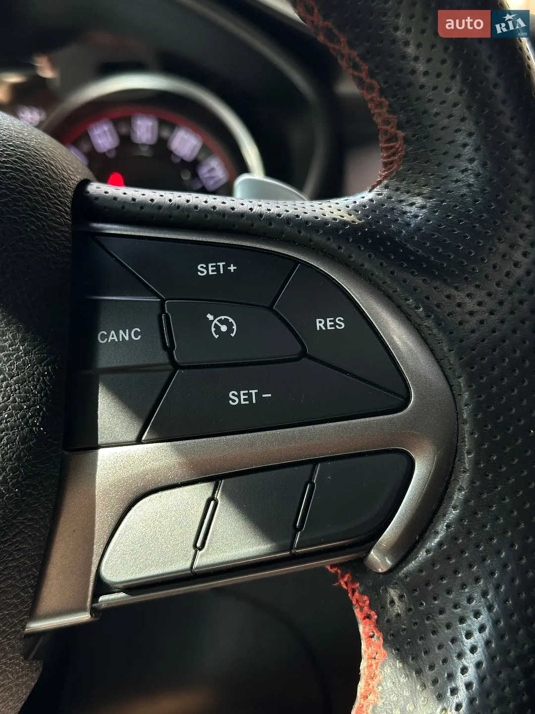 2019 Dodge Challenger - мініатюра 31