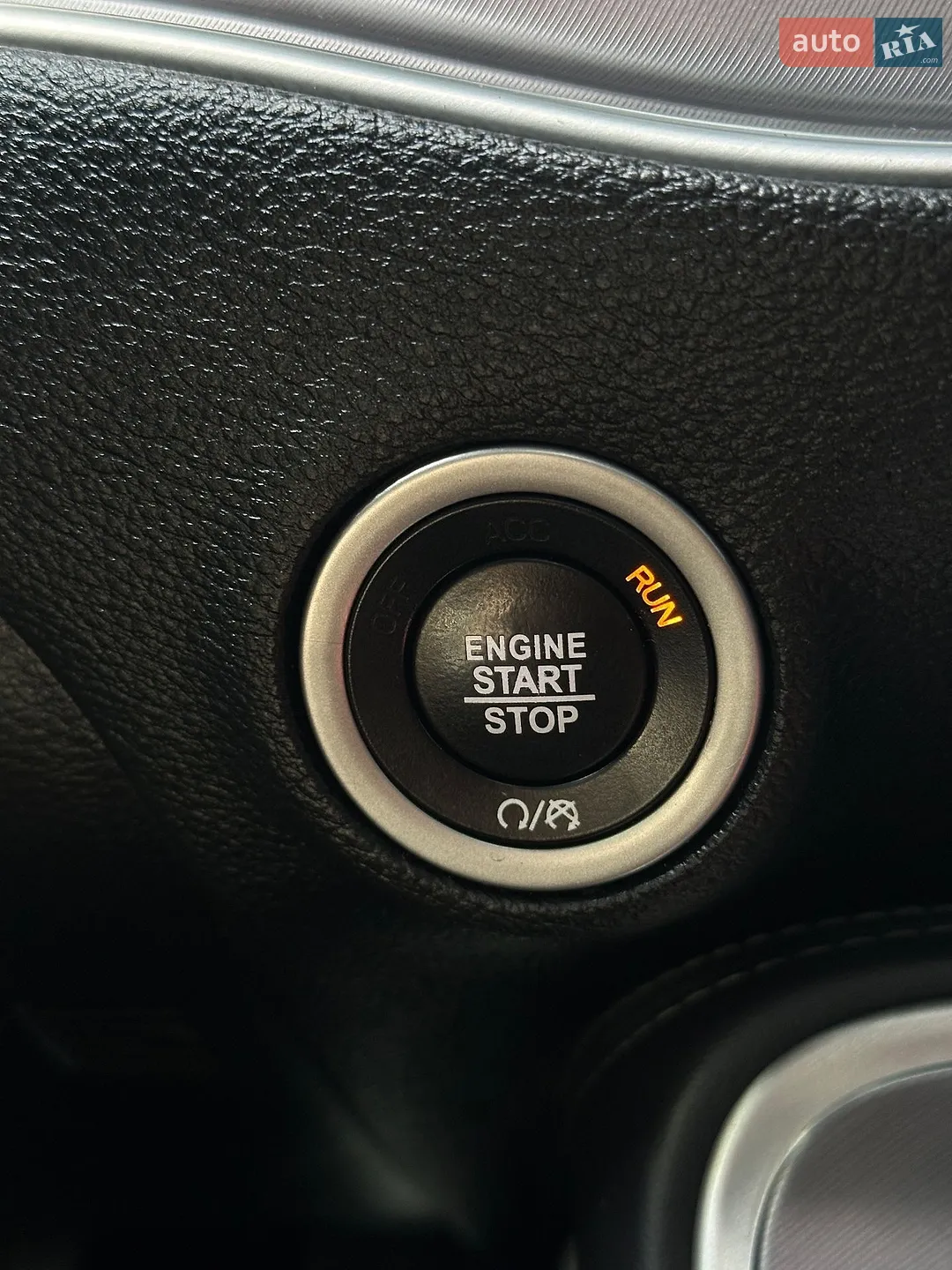 2019 Dodge Challenger - мініатюра 30