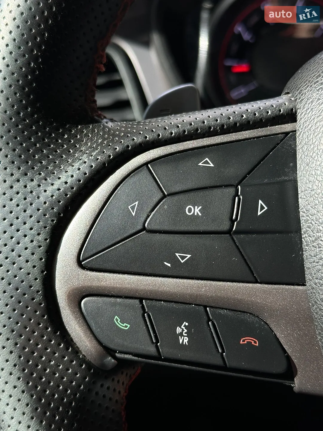 2019 Dodge Challenger - мініатюра 32