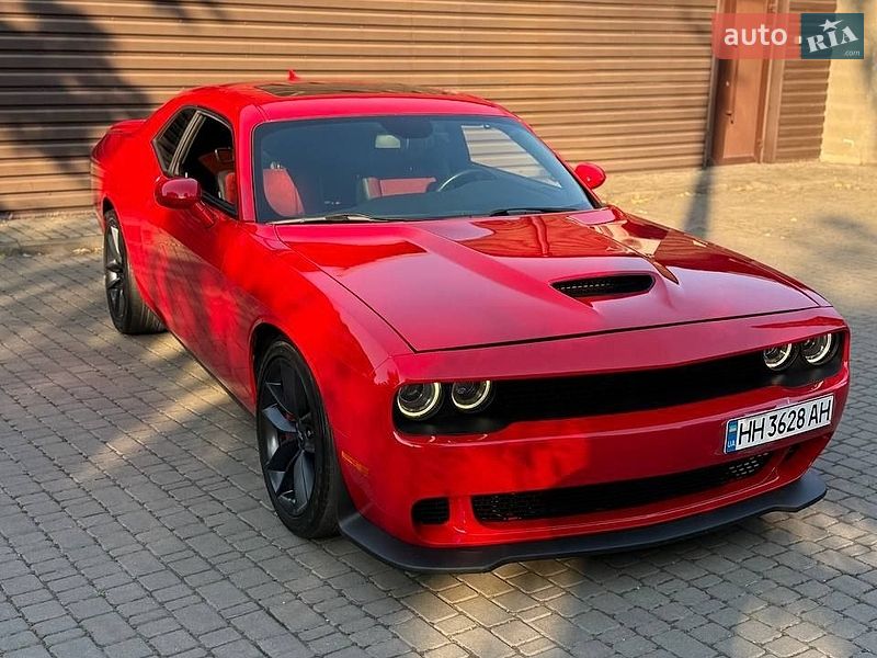 Купе Dodge Challenger 2022 в Одесі