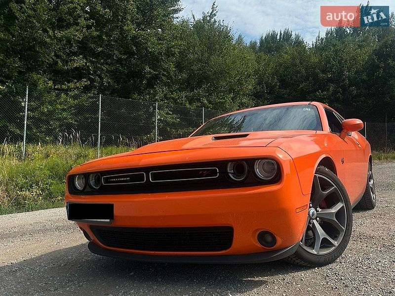 Купе Dodge Challenger 2016 в Києві