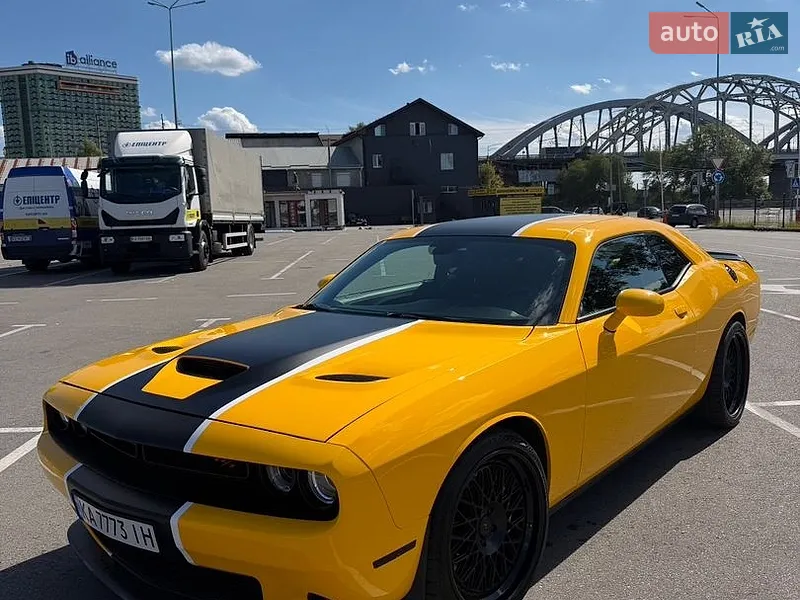 Dodge Challenger