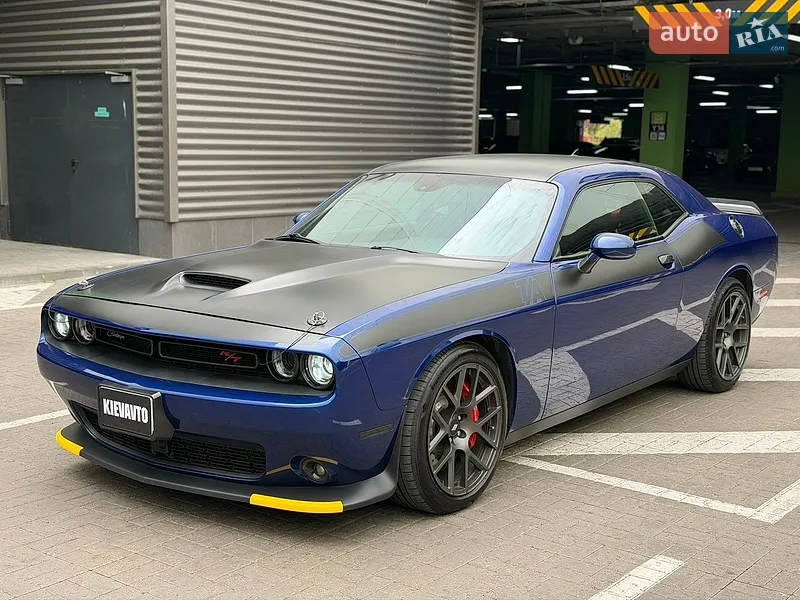 Dodge Challenger