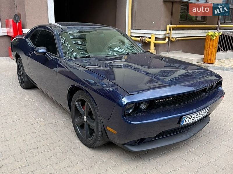 Купе Dodge Challenger 2014 в Києві фото 3 Купе Dodge Challenger 2014 в Києві