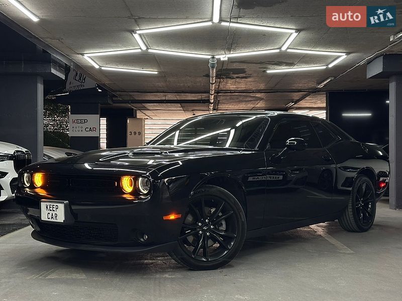 Купе Dodge Challenger 2017 в Одесі