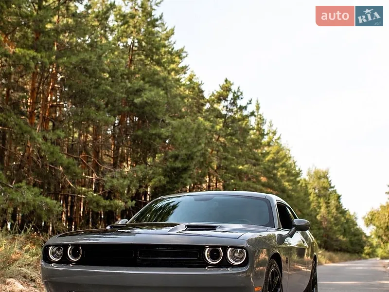 Dodge Challenger 2019