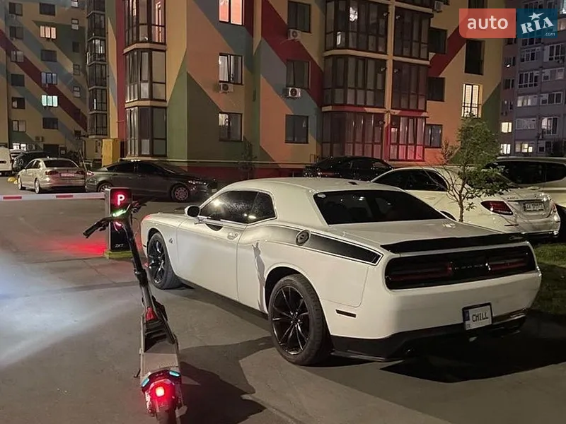 Dodge Challenger 2015