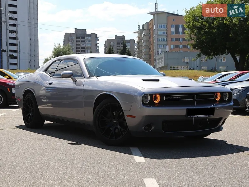 Dodge Challenger