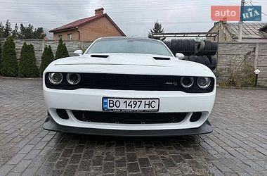 Купе Dodge Challenger 2017 в Львове Купе Dodge Challenger 2017 в Львове