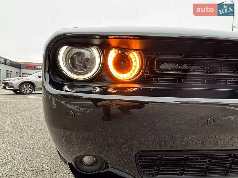Dodge Challenger