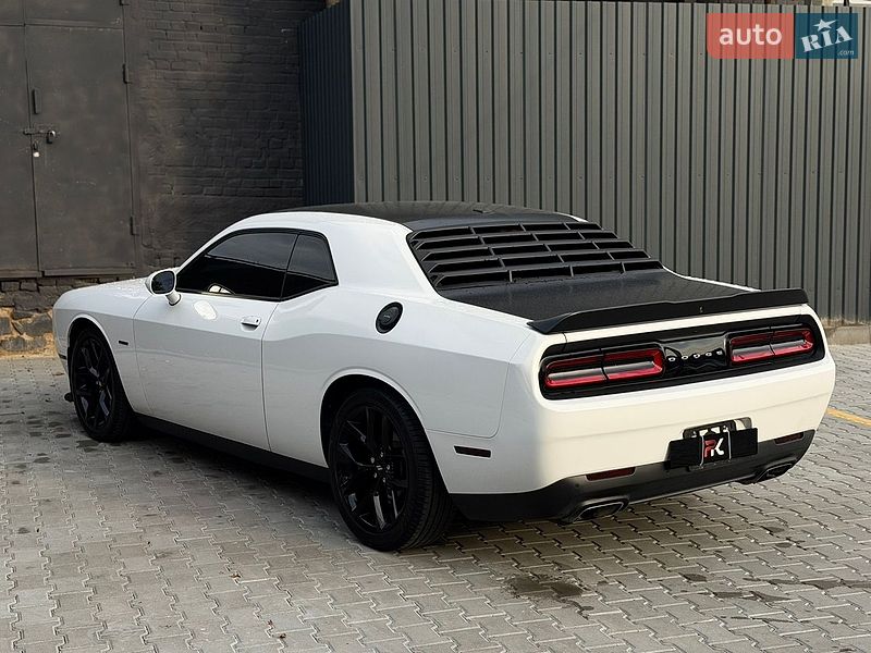 Купе Dodge Challenger 2019 в Києві
