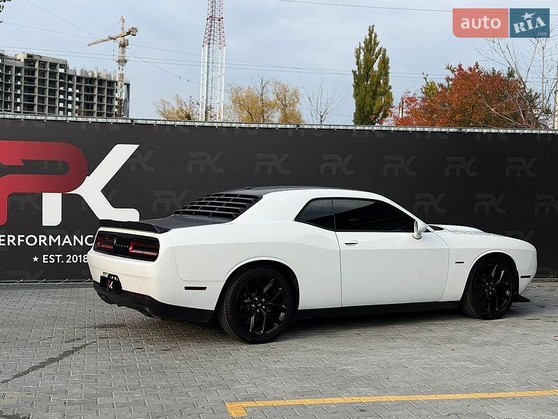 Купе Dodge Challenger 2019 в Києві