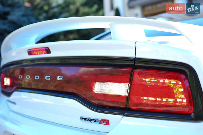 Седан Dodge Charger 2013 в Одесі