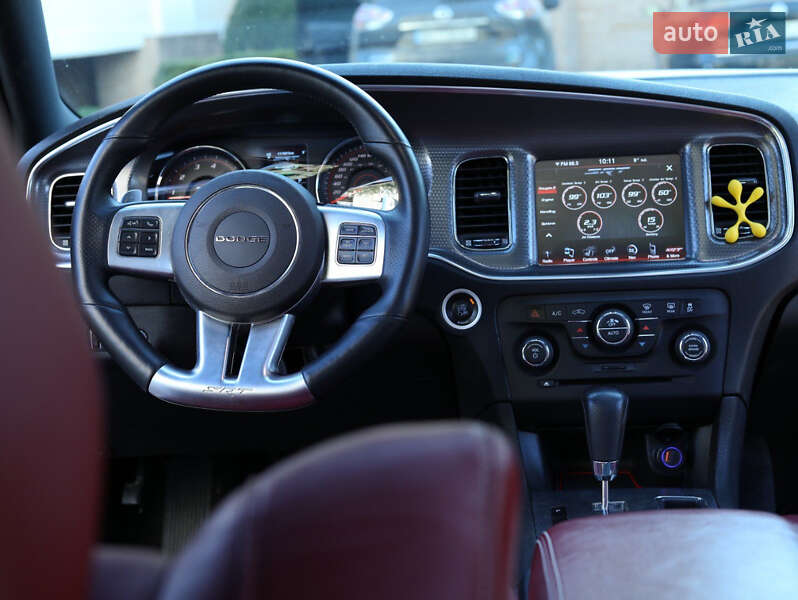 Седан Dodge Charger 2013 в Одесі