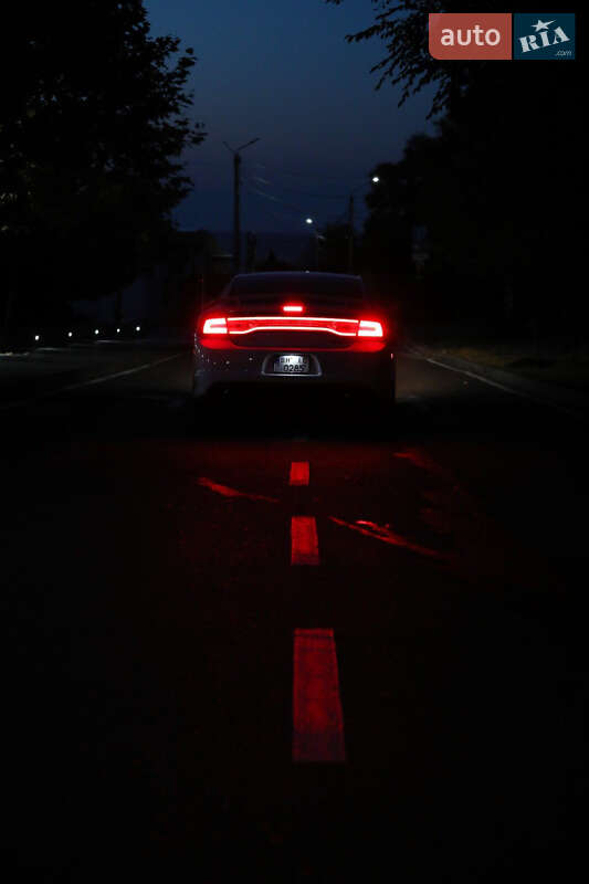 Седан Dodge Charger 2013 в Одесі