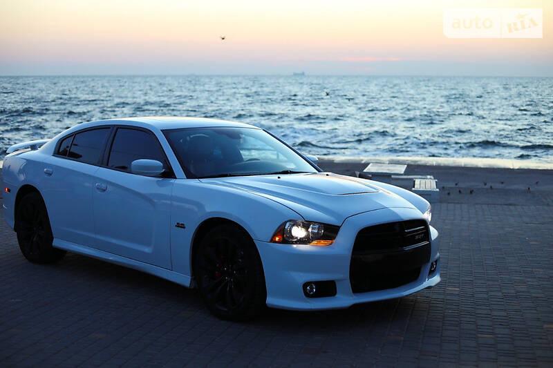 Седан Dodge Charger 2013 в Одесі