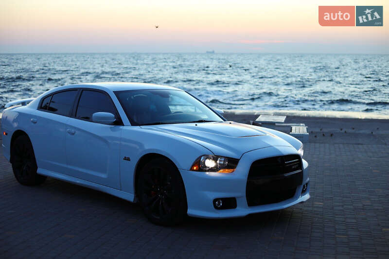 Седан Dodge Charger 2013 в Одесі