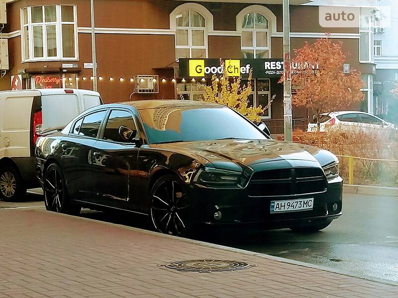Седан Dodge Charger 2012 в Киеве