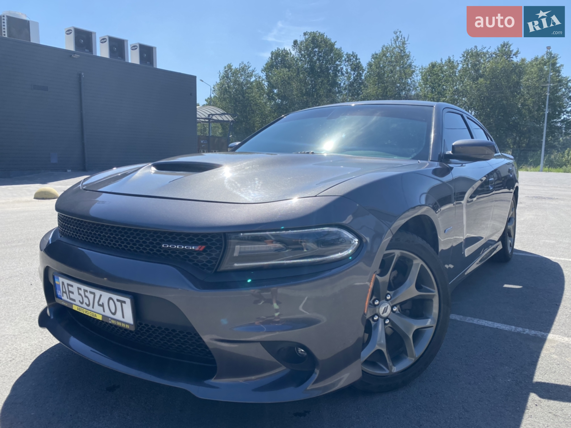 2019 Dodge Charger - фото 1