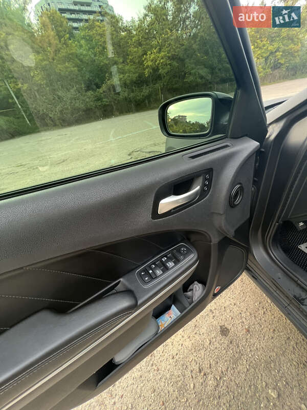 Седан Dodge Charger 2017 в Одесі