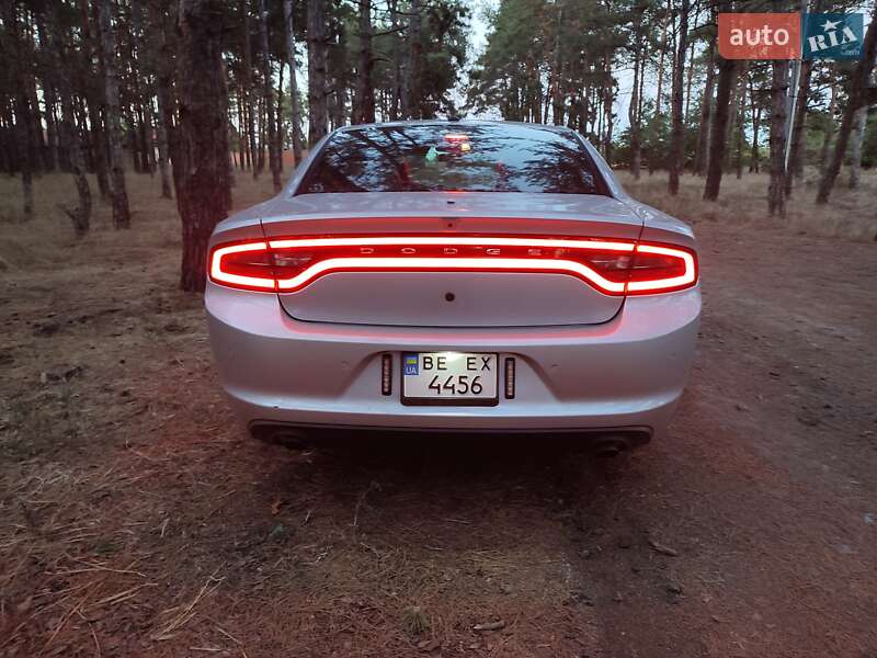 Седан Dodge Charger 2019 в Николаеве