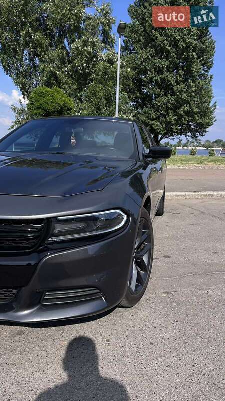 Dodge Charger 2019