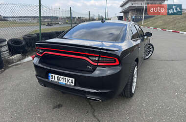 Седан Dodge Charger 2017 в 