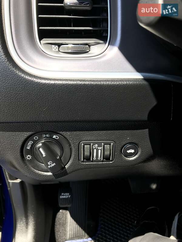 Седан Dodge Charger 2020 в Полтаве