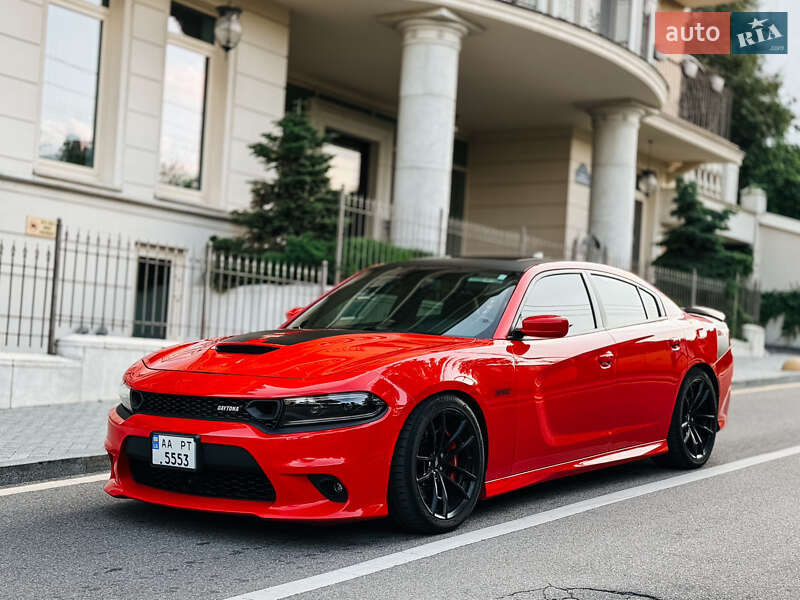 Седан Dodge Charger 2018 в 