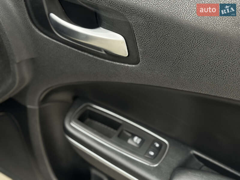 Седан Dodge Charger 2017 в Житомире