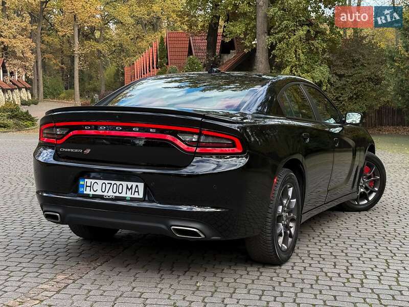 Седан Dodge Charger 2017 в Львове