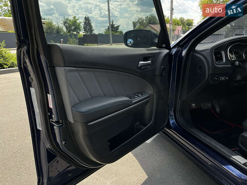 Седан Dodge Charger 2015 в Бородянке